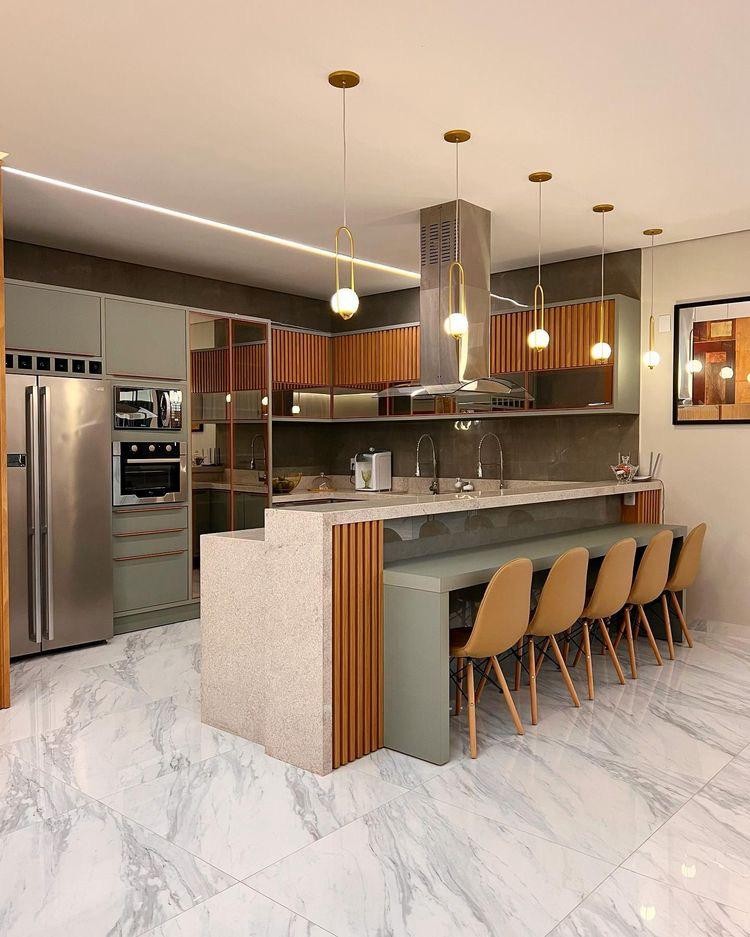 KITCHEN CABINET
